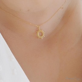 Collier pendentif soleil - Bijou précieux 