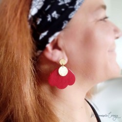 Boucles d'oreille pétales de fleur rouge  - Bijou tendance