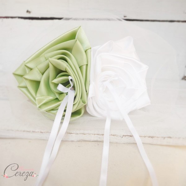 mariage vert anis blanc porte alliance original fleur chic cereza mademoiselle 1