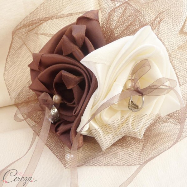 porte alliance original mariage ivoire chocolat fleur